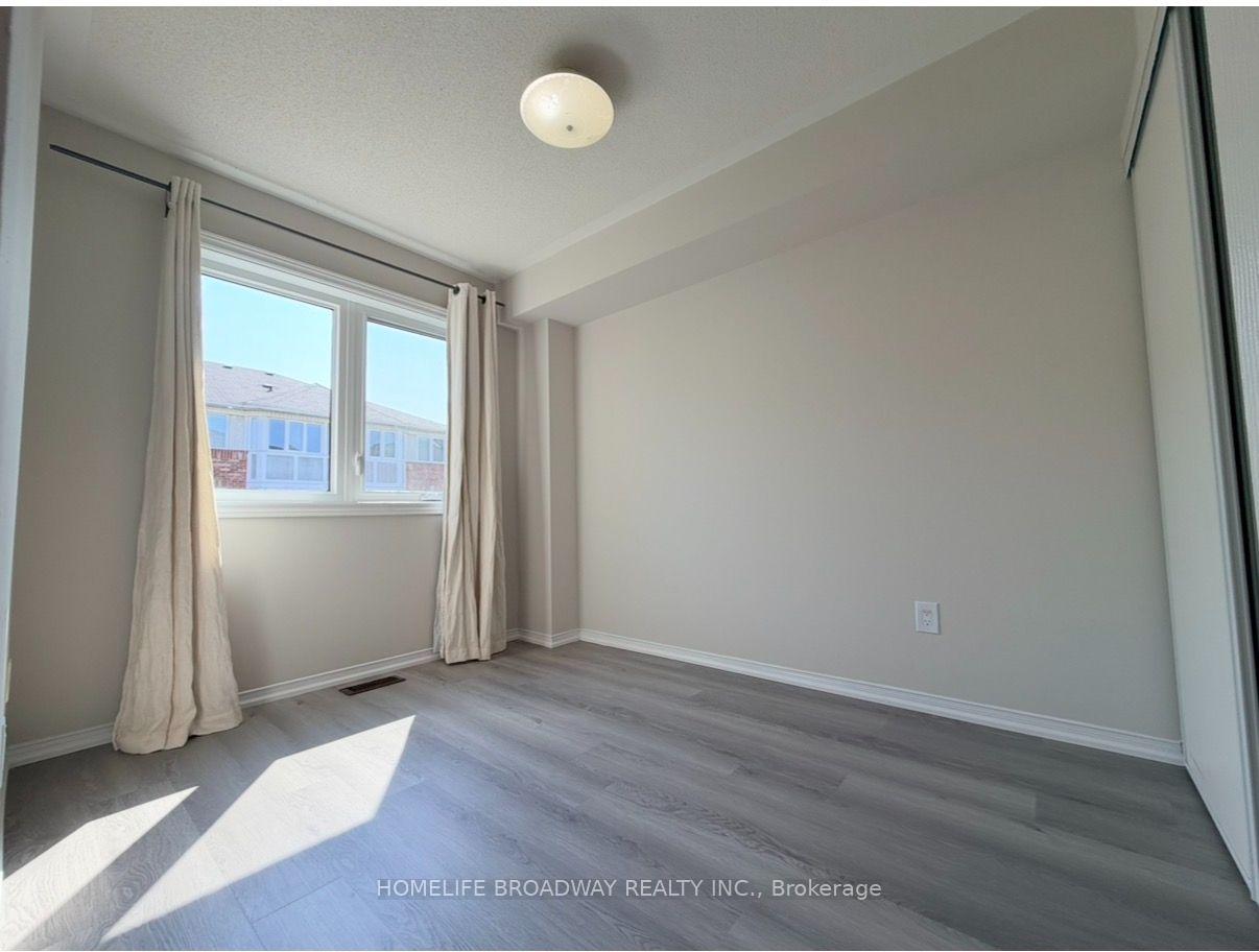 Photo 12 of Unit 55, 18 Clark Avenue W, Vaughan, Crestwood-Springfarm-Yorkhill — HOMEH