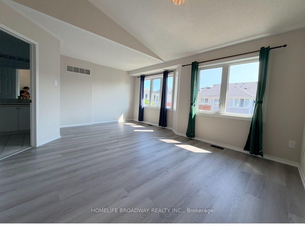 Photo 14 of Unit 55, 18 Clark Avenue W, Vaughan, Crestwood-Springfarm-Yorkhill — HOMEH