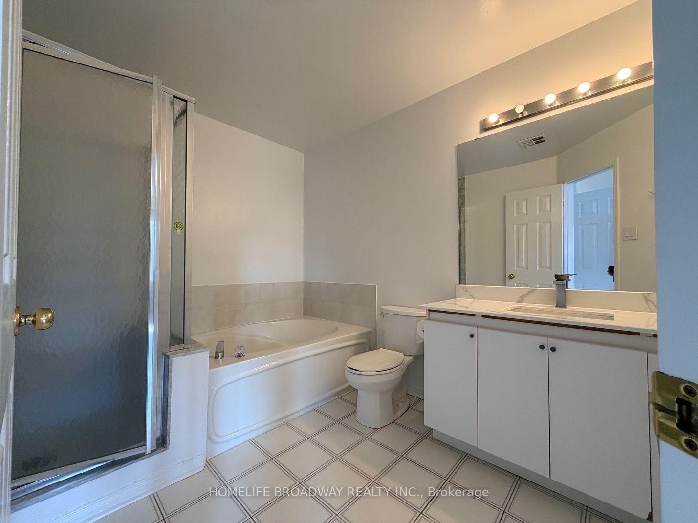Photo 17 of Unit 55, 18 Clark Avenue W, Vaughan, Crestwood-Springfarm-Yorkhill — HOMEH