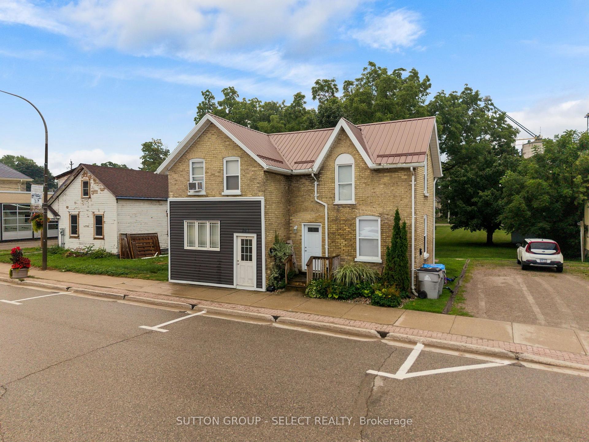 Photo 2 of 103 King Street, Bluewater, Hensall — HOMEH