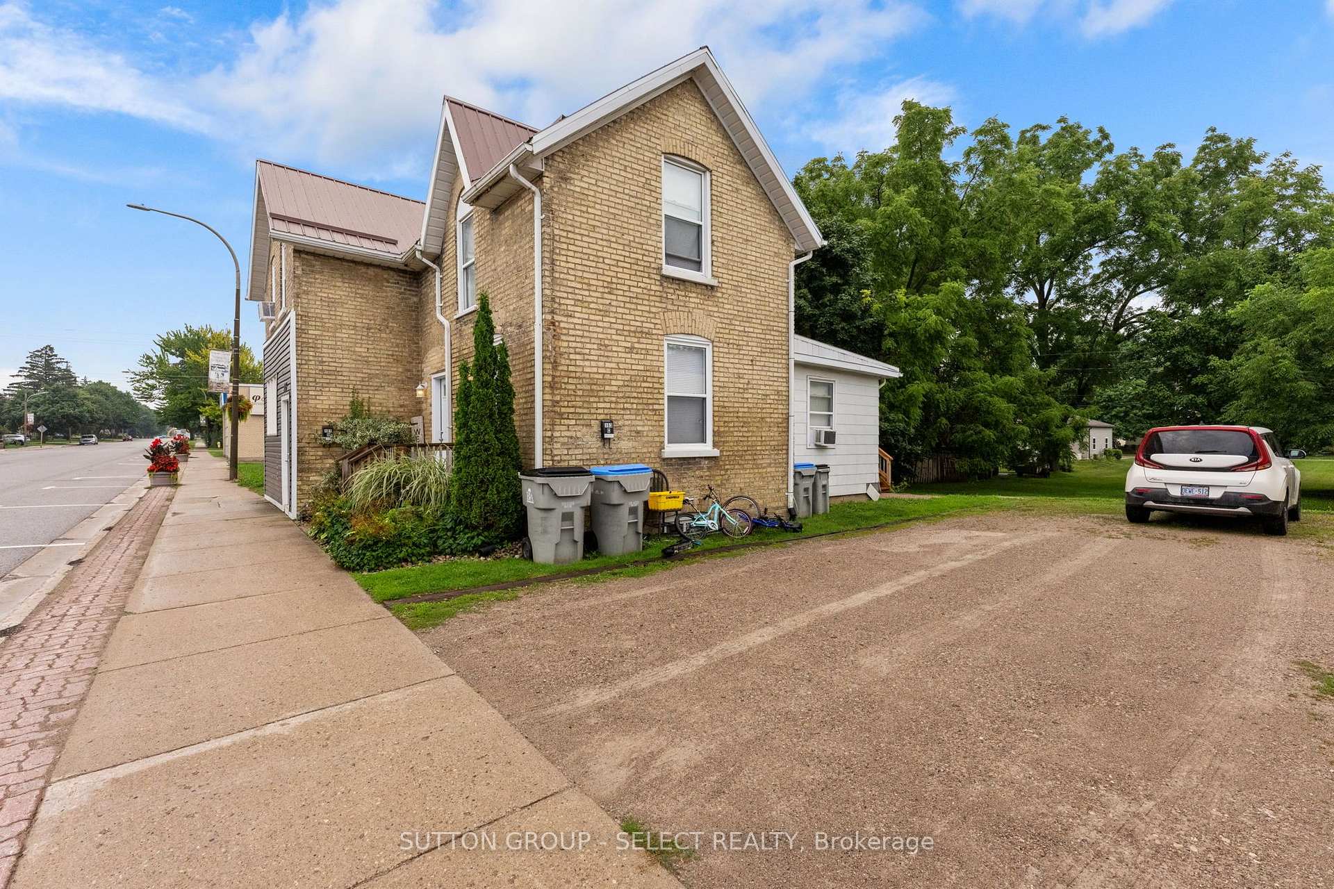Photo 4 of 103 King Street, Bluewater, Hensall — HOMEH