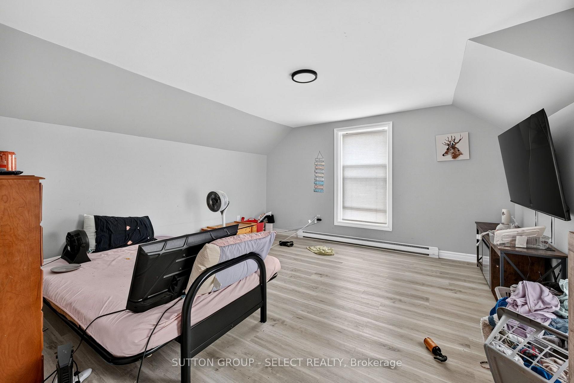 Photo 9 of 103 King Street, Bluewater, Hensall — HOMEH