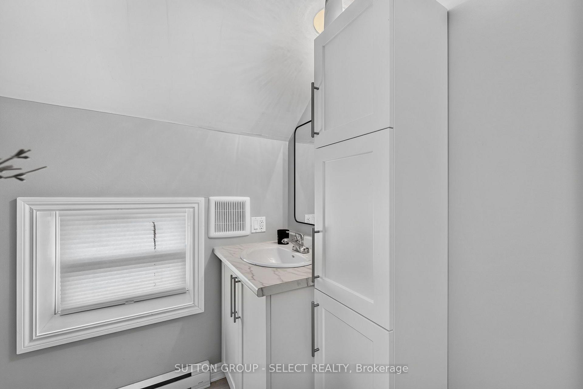 Photo 13 of 103 King Street, Bluewater, Hensall — HOMEH