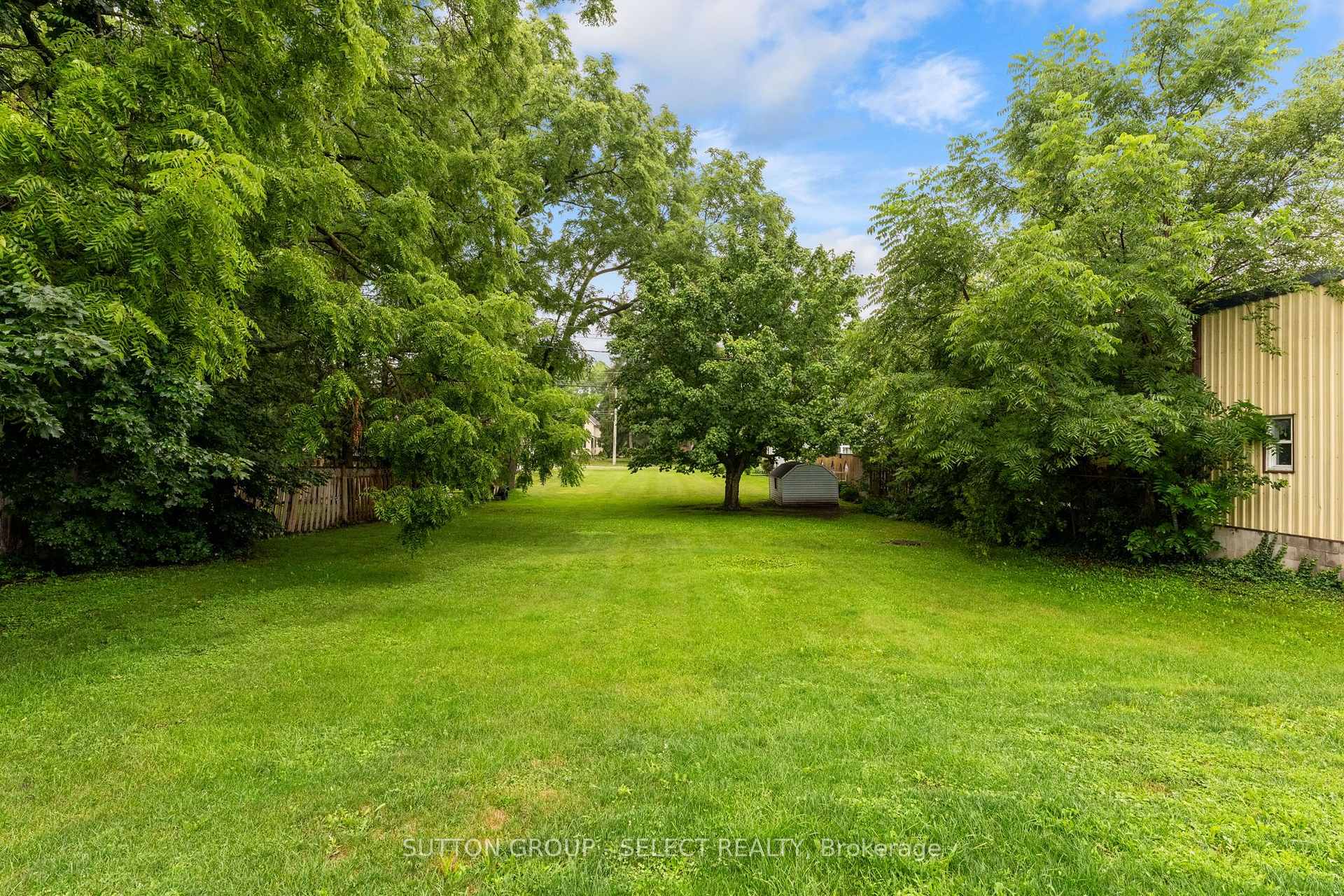 Photo 19 of 103 King Street, Bluewater, Hensall — HOMEH