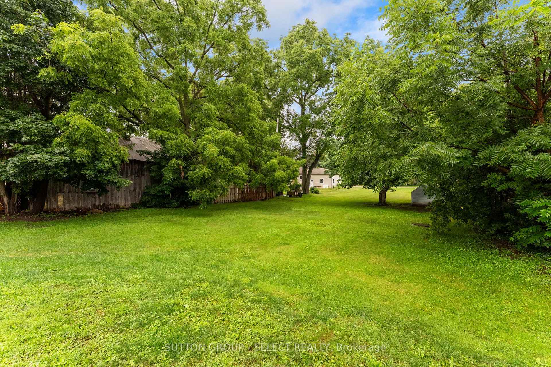 Photo 20 of 103 King Street, Bluewater, Hensall — HOMEH