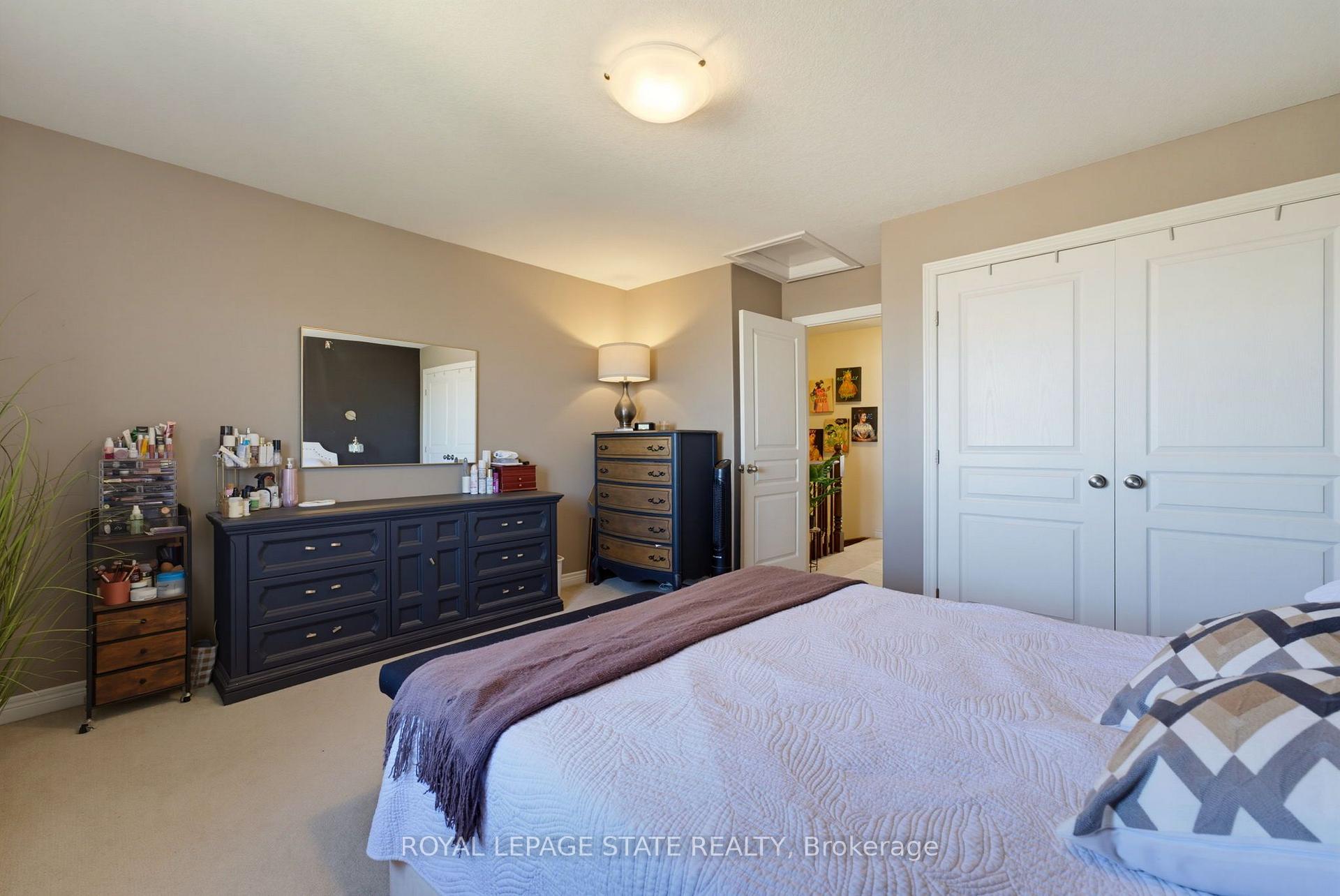 Photo 20 of 41 Edenrock Drive, Hamilton, Winona — HOMEH