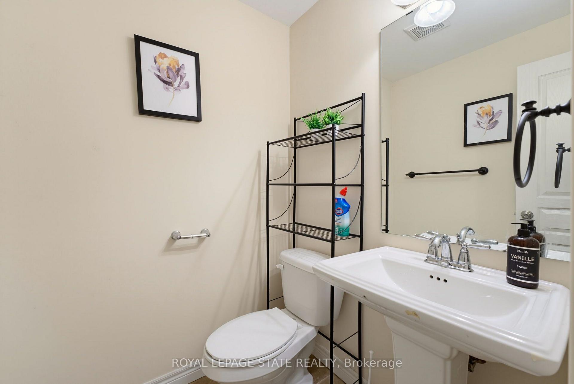 Photo 25 of 41 Edenrock Drive, Hamilton, Winona — HOMEH