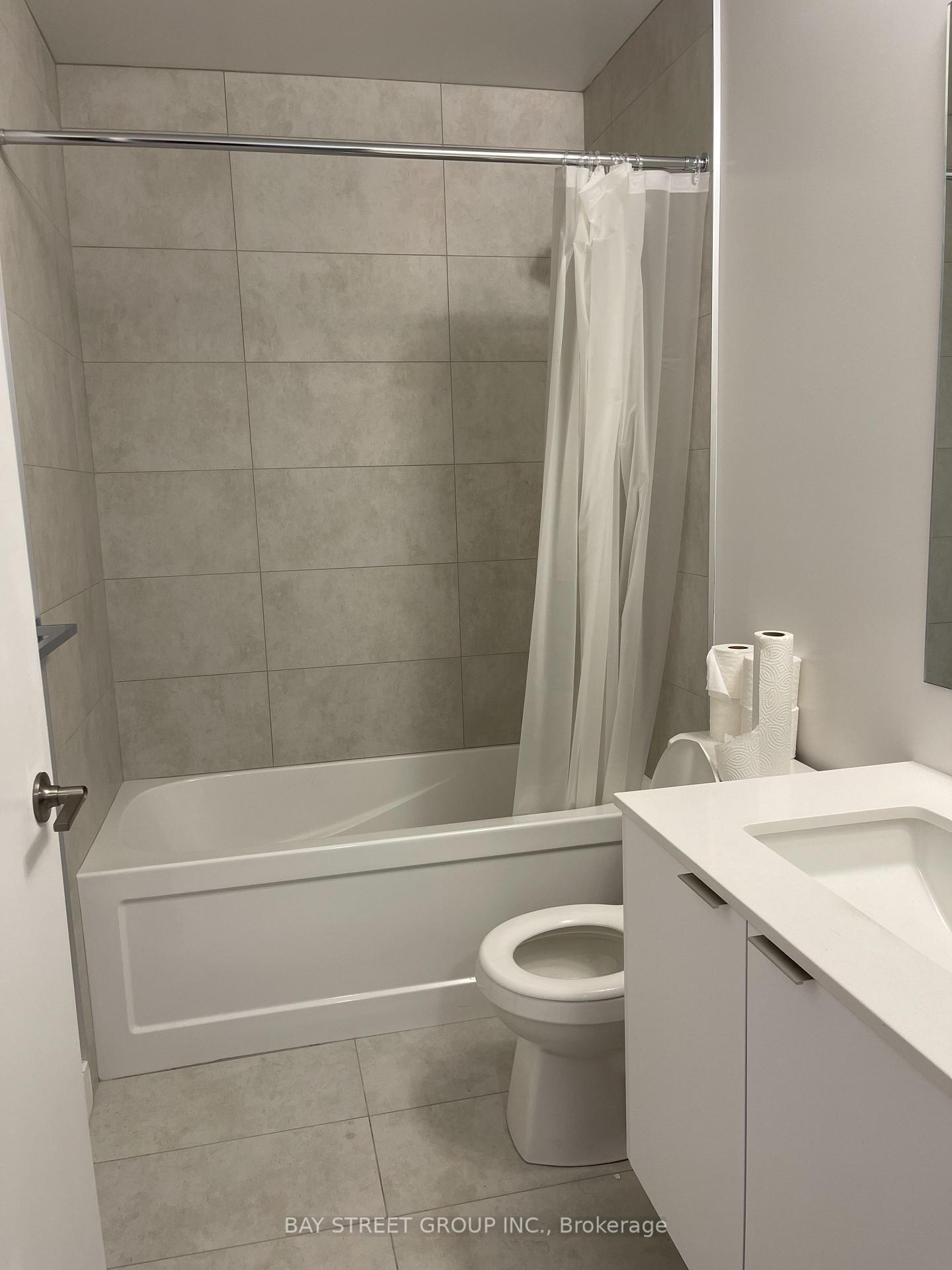 Photo 11 of Unit 1010, 8 Tippett Road, North York, Clanton Park — HOMEH