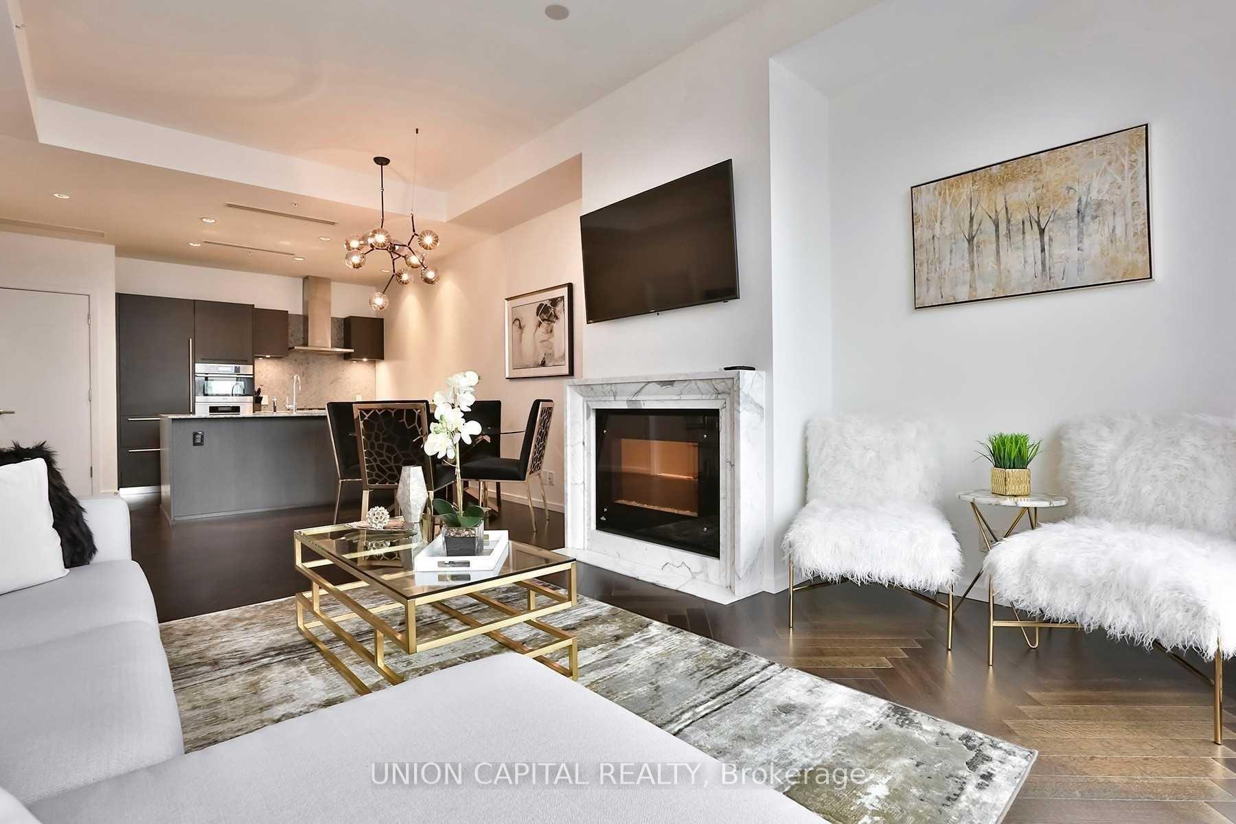 Front of Unit 5805, 180 University Avenue