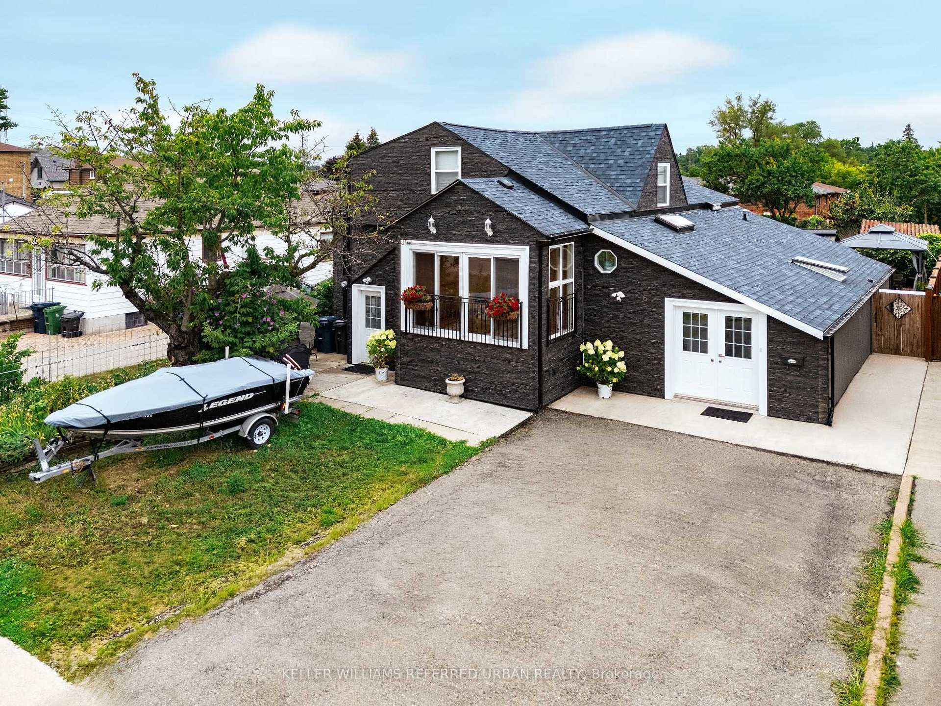 Photo 2 of 6 Elmhurst Drive, Etobicoke, Rexdale-Kipling — HOMEH