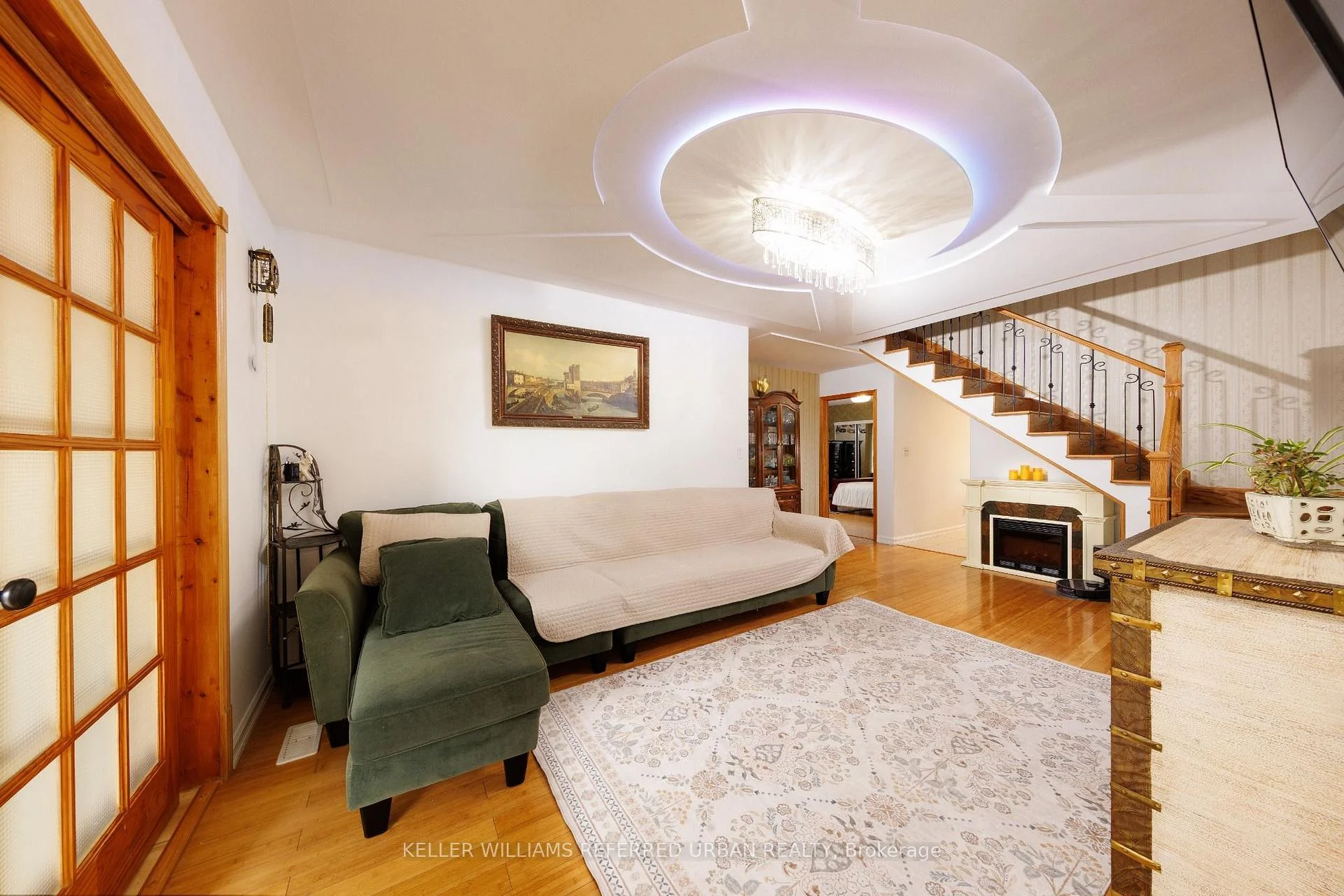 Photo 12 of 6 Elmhurst Drive, Etobicoke, Rexdale-Kipling — HOMEH