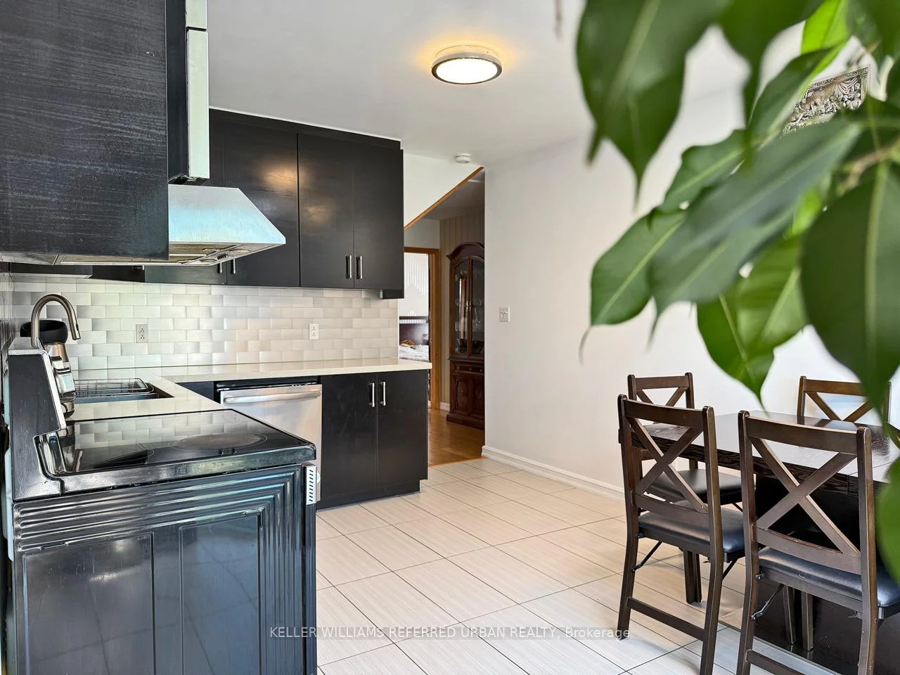 Photo 23 of 6 Elmhurst Drive, Etobicoke, Rexdale-Kipling — HOMEH
