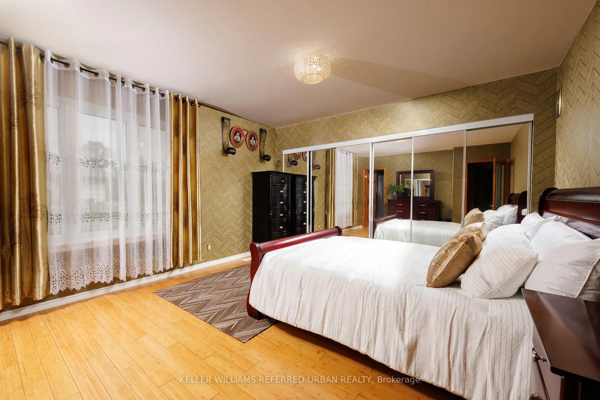 Photo 24 of 6 Elmhurst Drive, Etobicoke, Rexdale-Kipling — HOMEH