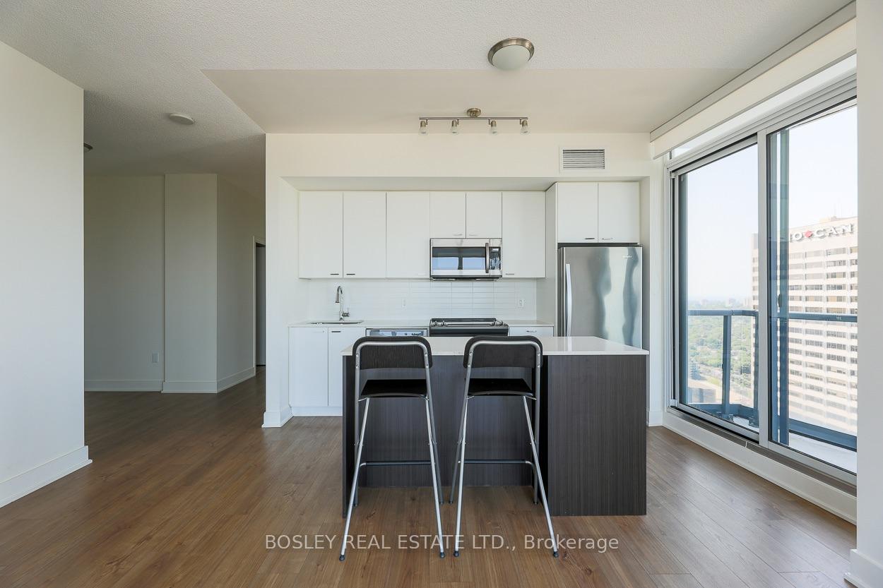 Photo 6 of Unit 3403, 30 Roehampton Avenue, Toronto, Mount Pleasant West — HOMEH