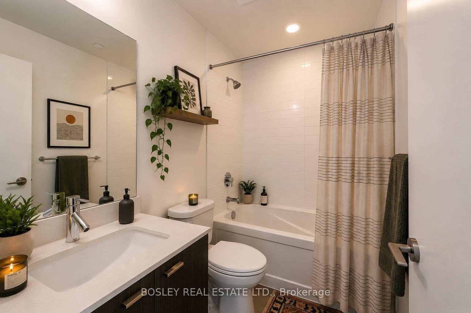 Photo 22 of Unit 3403, 30 Roehampton Avenue, Toronto, Mount Pleasant West — HOMEH