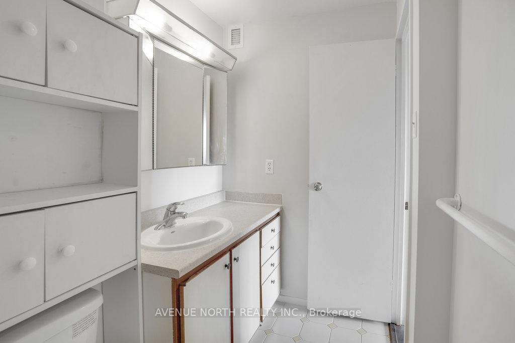 Photo 15 of Unit 708, 1100 Ambleside Drive, Ottawa, Woodroffe — HOMEH