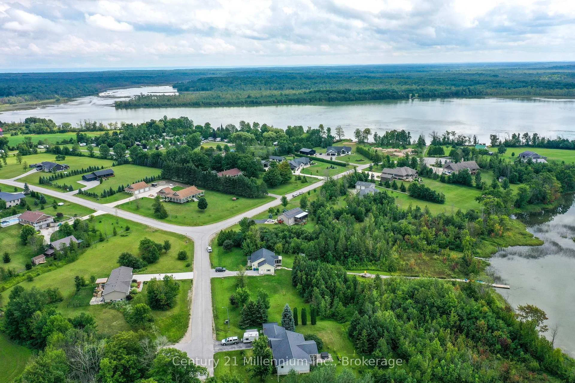 Photo 6 of 126 Almur Drive, Georgian Bluffs — HOMEH