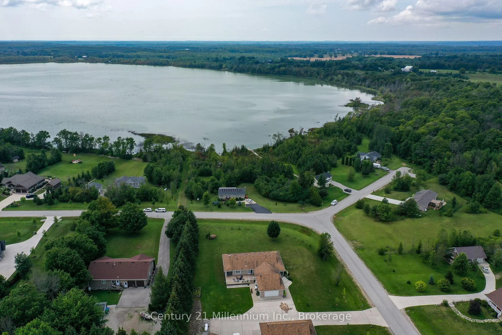 Photo 98 of 126 Almur Drive, Georgian Bluffs — HOMEH