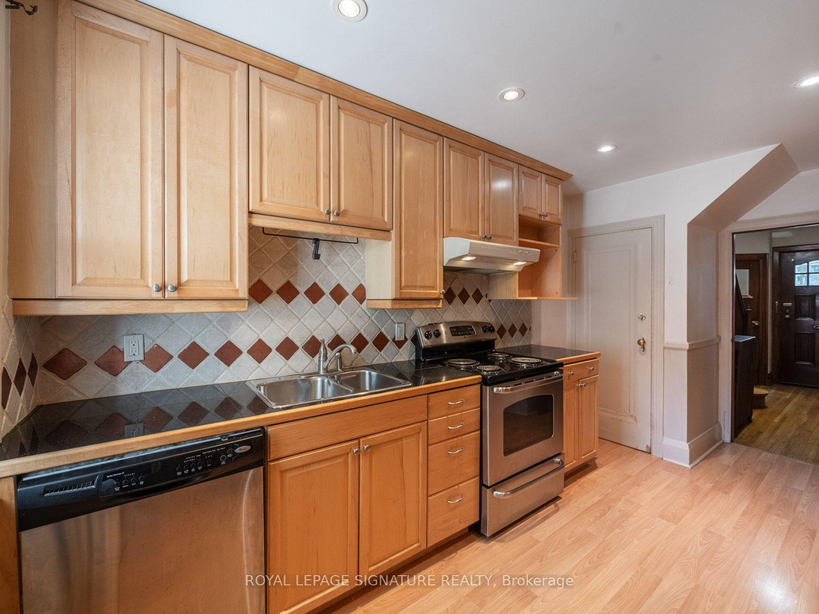 Photo 13 of 511 Donlands Avenue, Toronto, East York — HOMEH