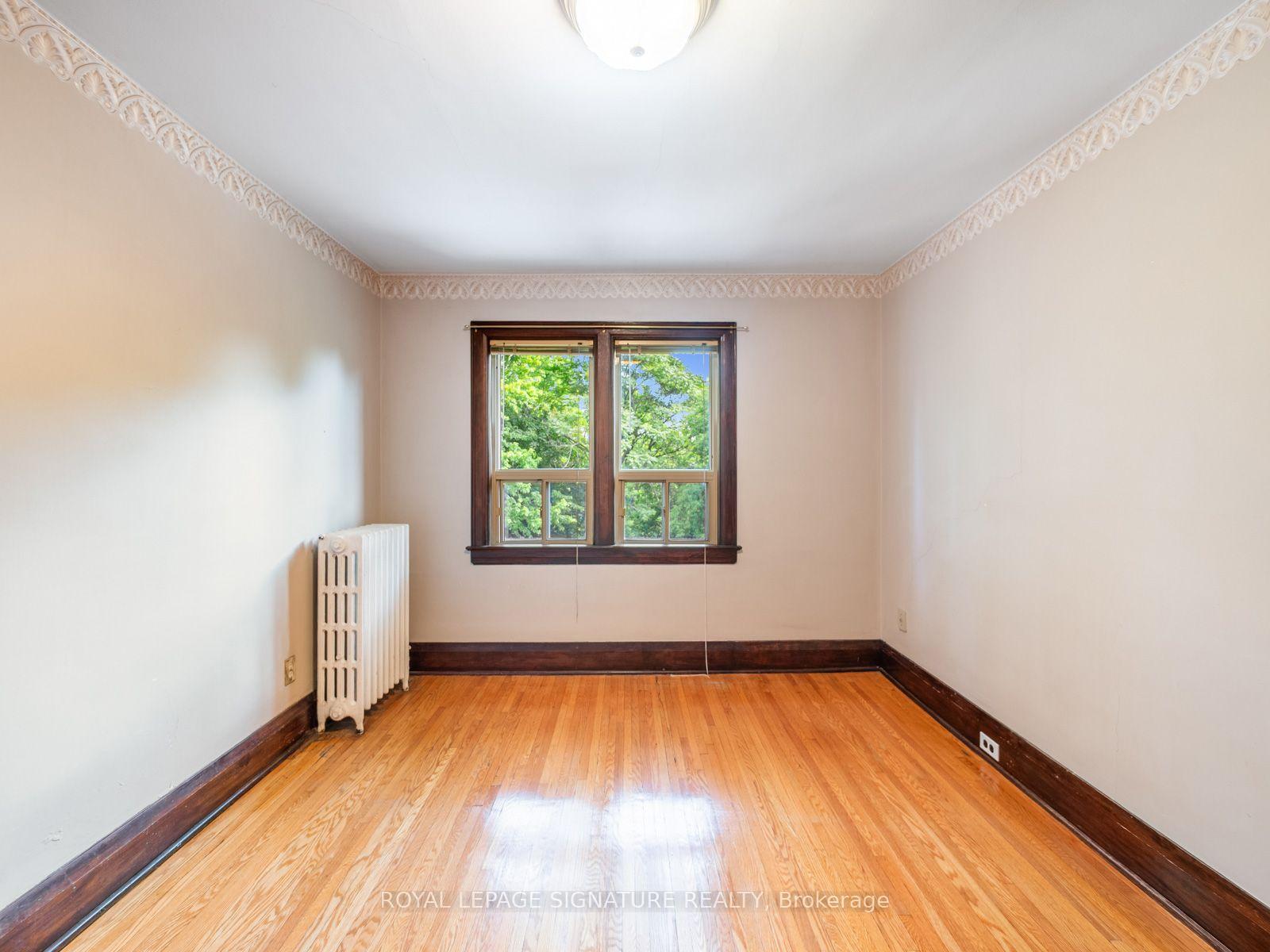 Photo 15 of 511 Donlands Avenue, Toronto, East York — HOMEH