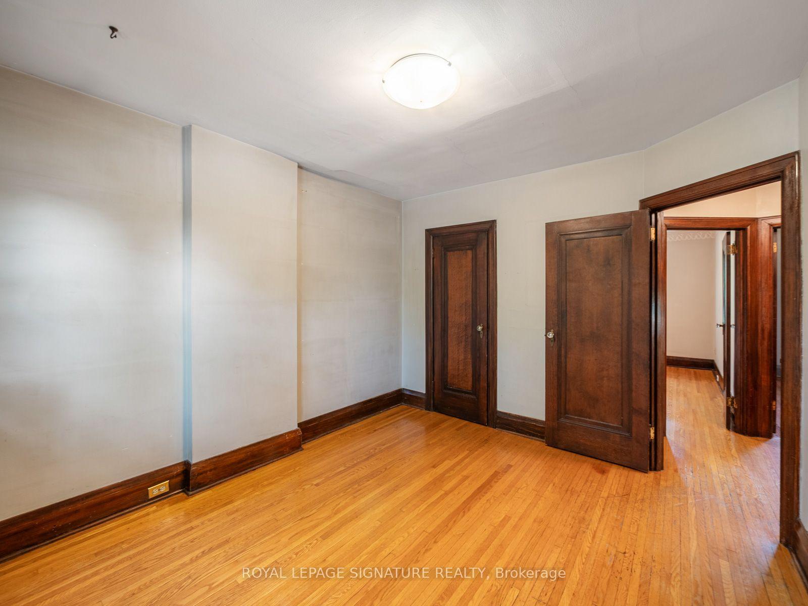 Photo 23 of 511 Donlands Avenue, Toronto, East York — HOMEH