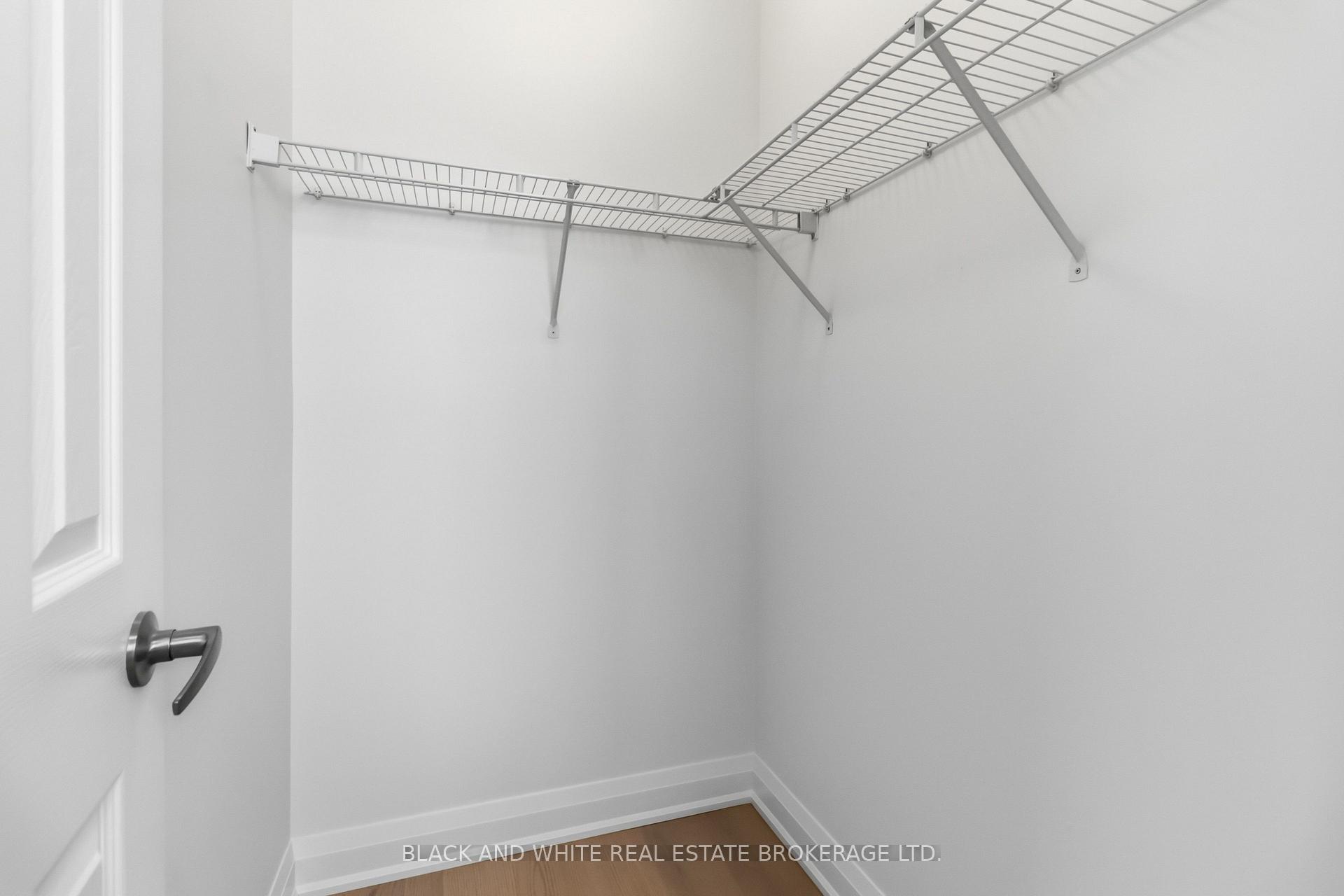 Photo 15 of 3178 Stornoway Circle, Oakville, Bronte Creek — HOMEH