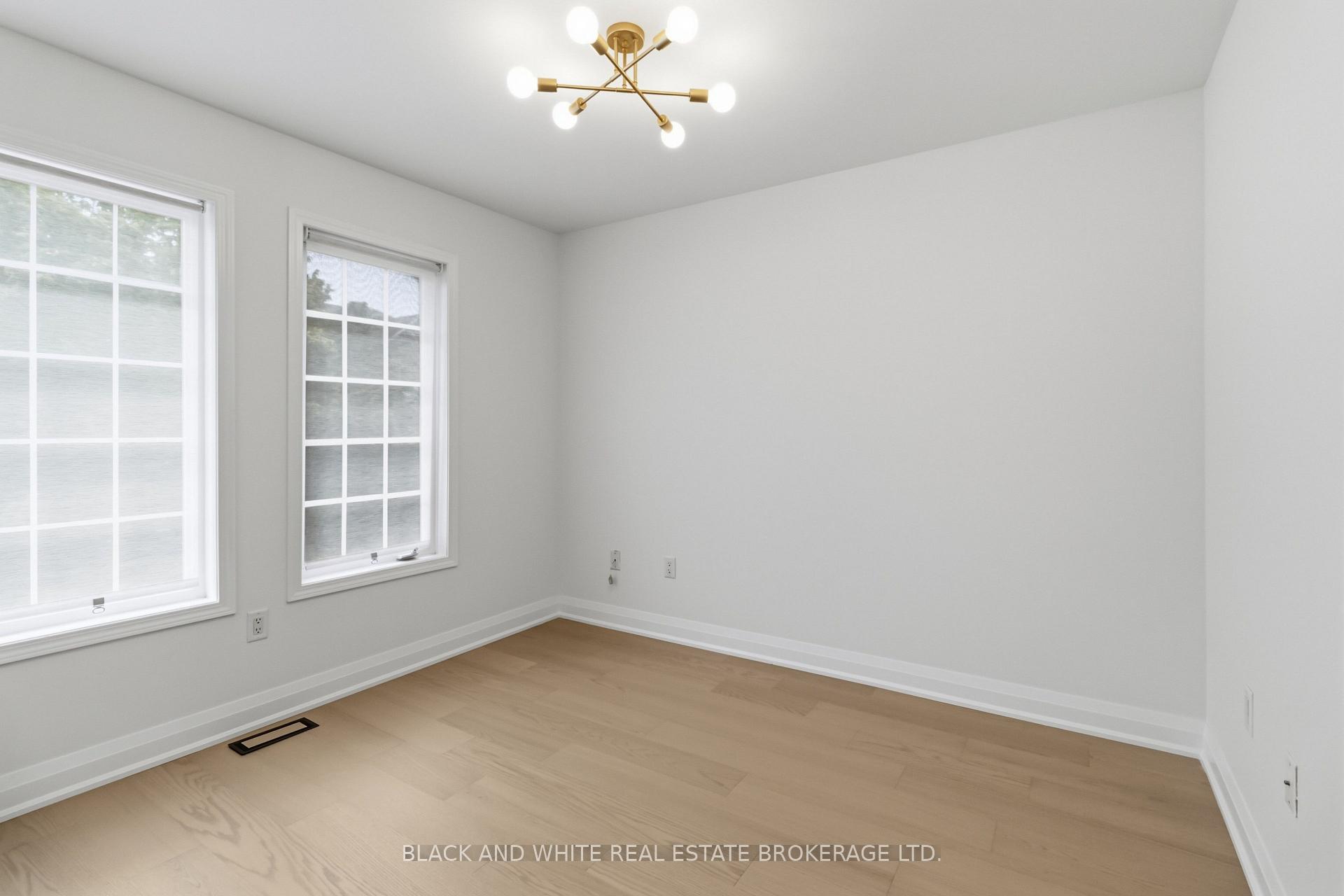 Photo 16 of 3178 Stornoway Circle, Oakville, Bronte Creek — HOMEH