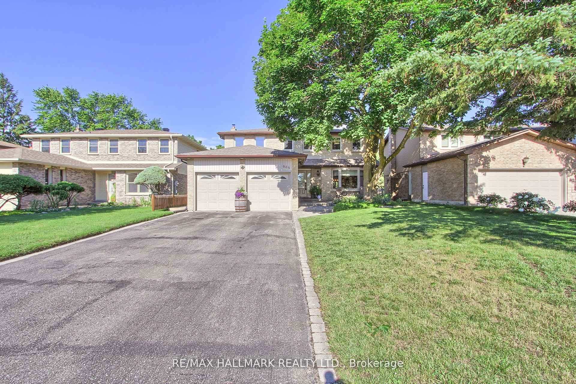 Photo 4 of 865 Arnold Crescent, Newmarket, Gorham-College Manor — HOMEH