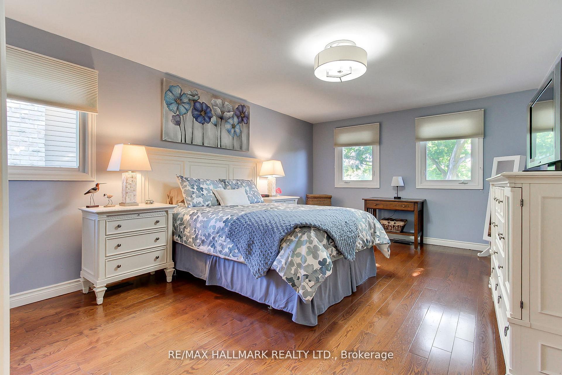 Photo 23 of 865 Arnold Crescent, Newmarket, Gorham-College Manor — HOMEH