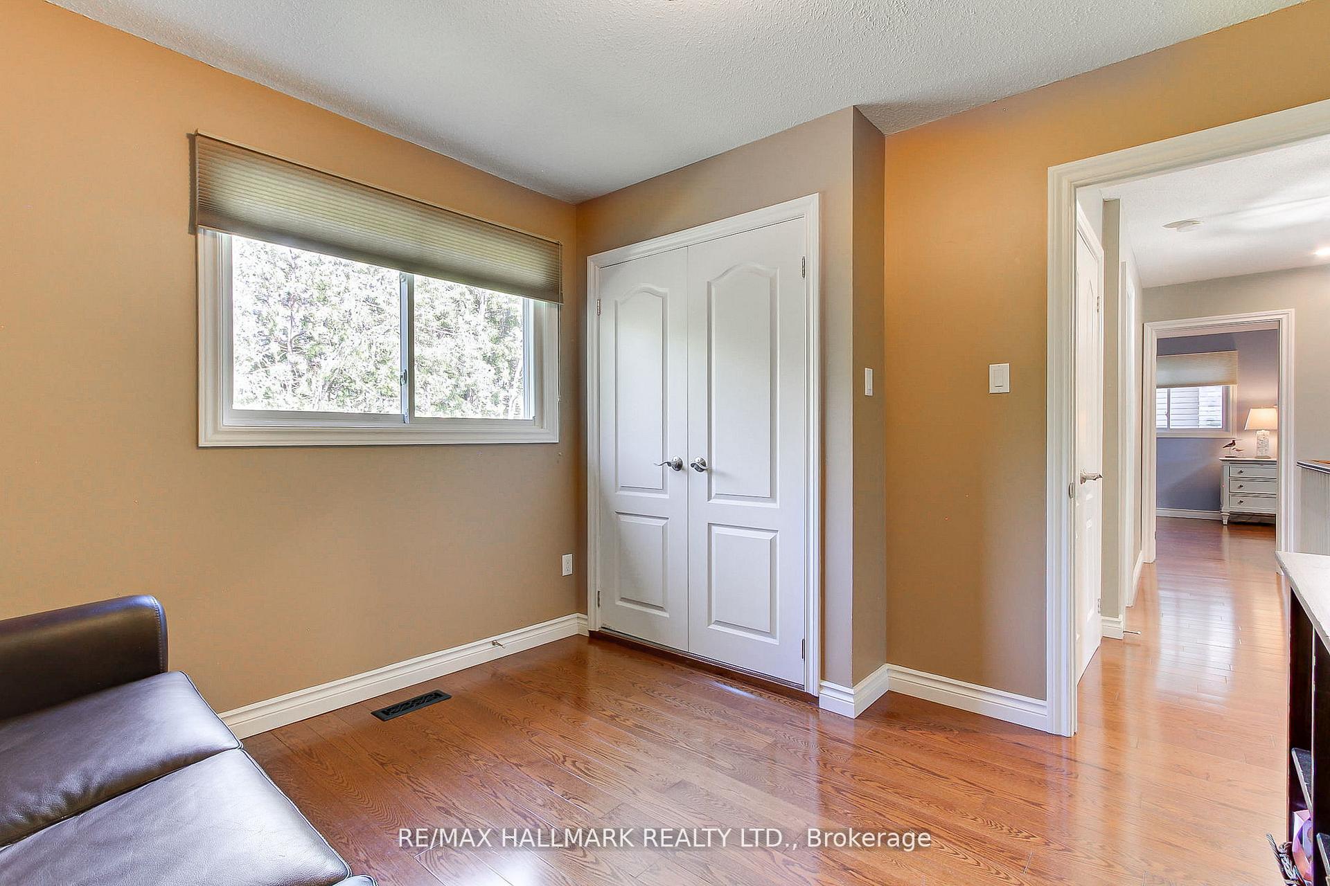 Photo 30 of 865 Arnold Crescent, Newmarket, Gorham-College Manor — HOMEH