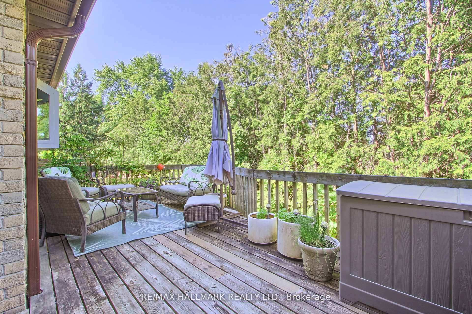 Photo 44 of 865 Arnold Crescent, Newmarket, Gorham-College Manor — HOMEH