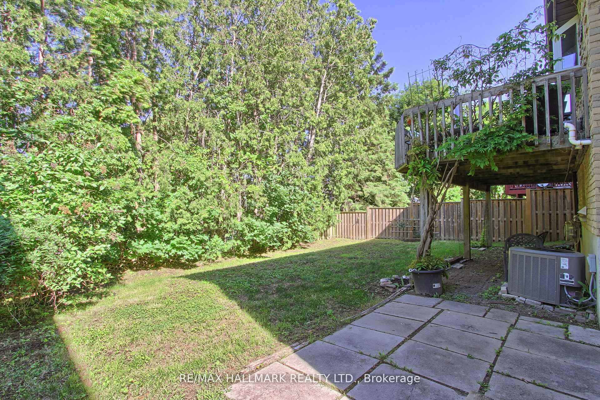 Photo 46 of 865 Arnold Crescent, Newmarket, Gorham-College Manor — HOMEH