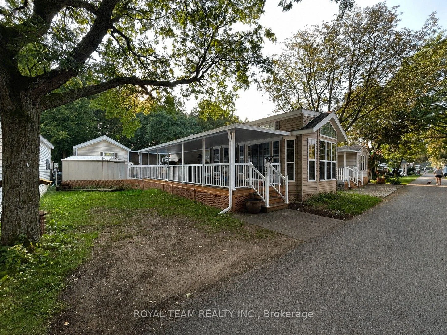 Photo of Unit Eastdale 24, 15014 Ninth Line