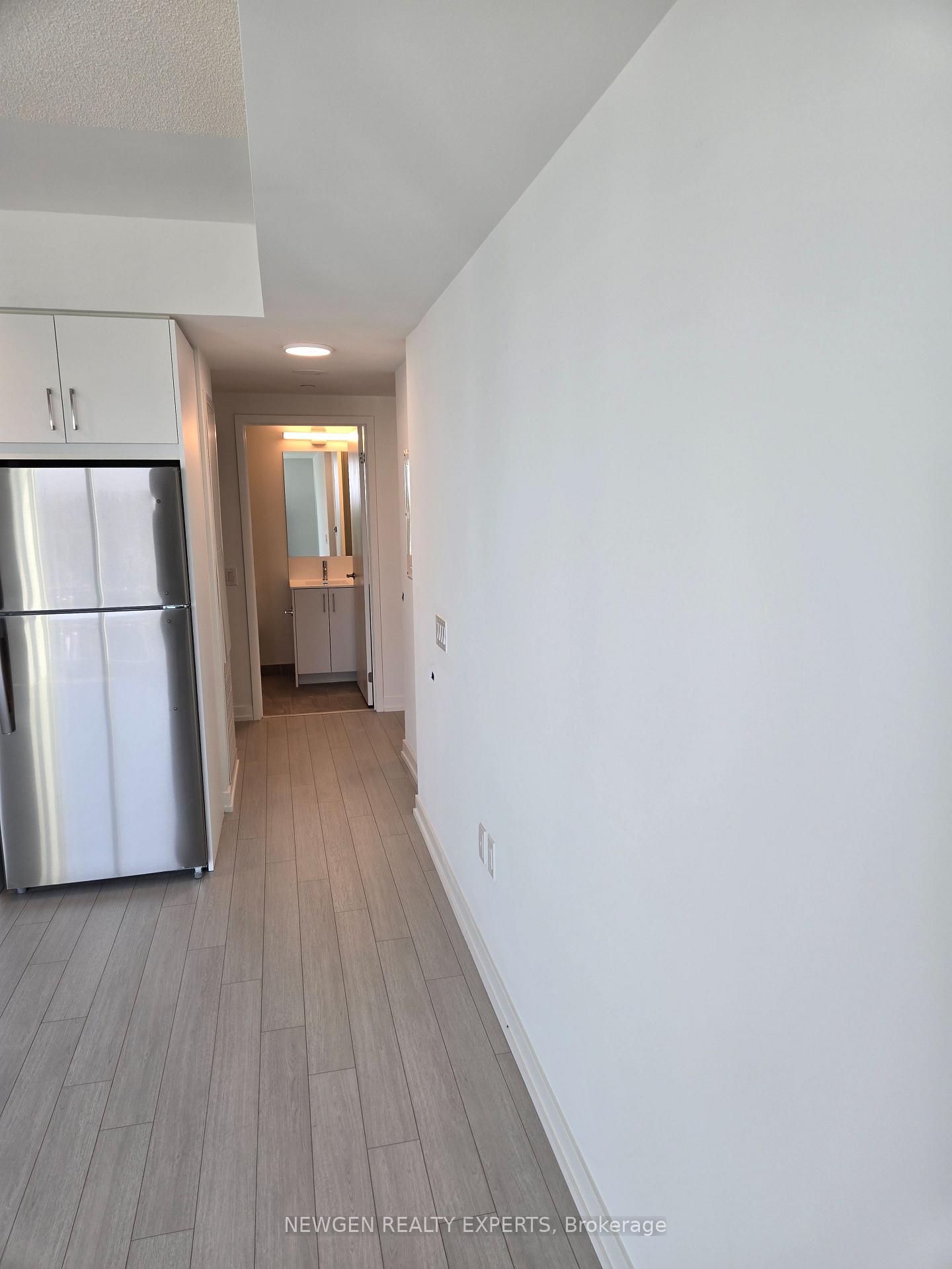 Photo 6 of Unit 1104, 4010 Eglinton Avenue W, Etobicoke, Humber Heights — HOMEH