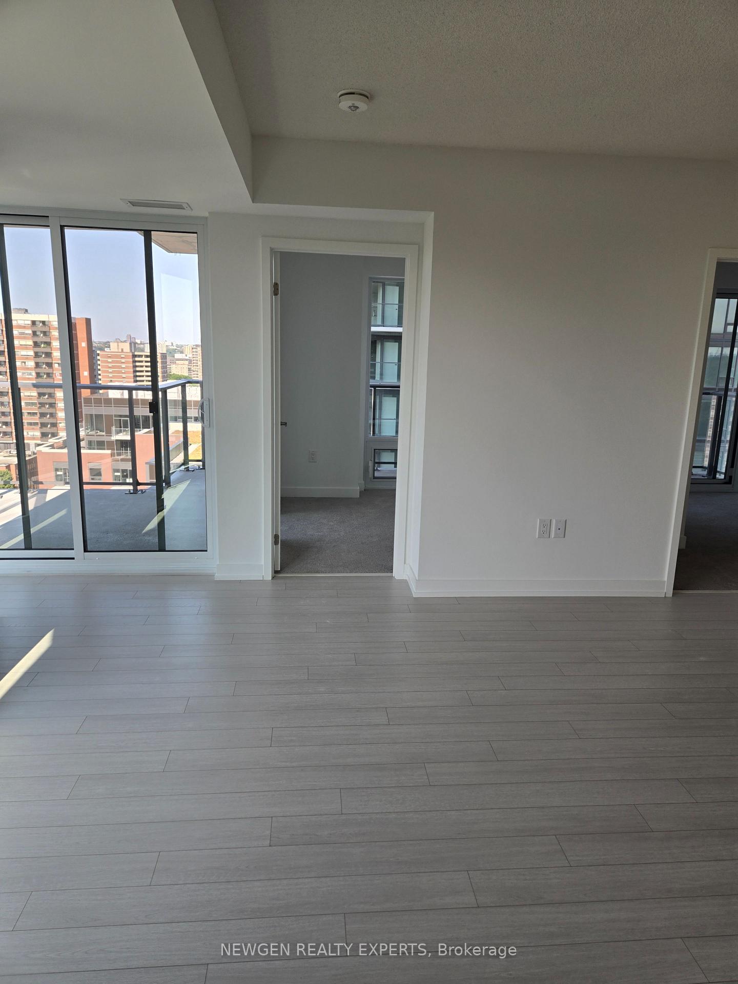 Photo 7 of Unit 1104, 4010 Eglinton Avenue W, Etobicoke, Humber Heights — HOMEH