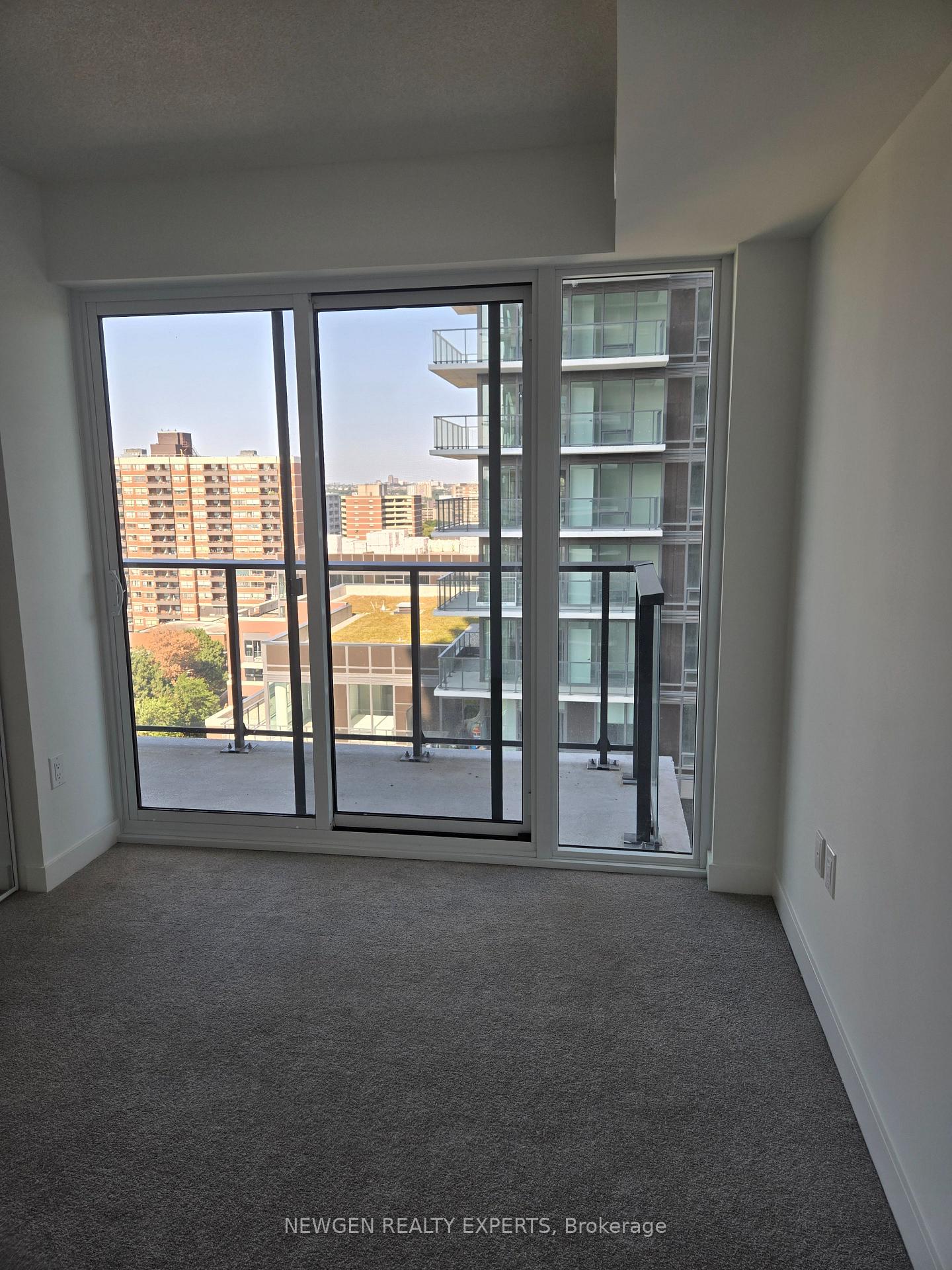 Photo 9 of Unit 1104, 4010 Eglinton Avenue W, Etobicoke, Humber Heights — HOMEH