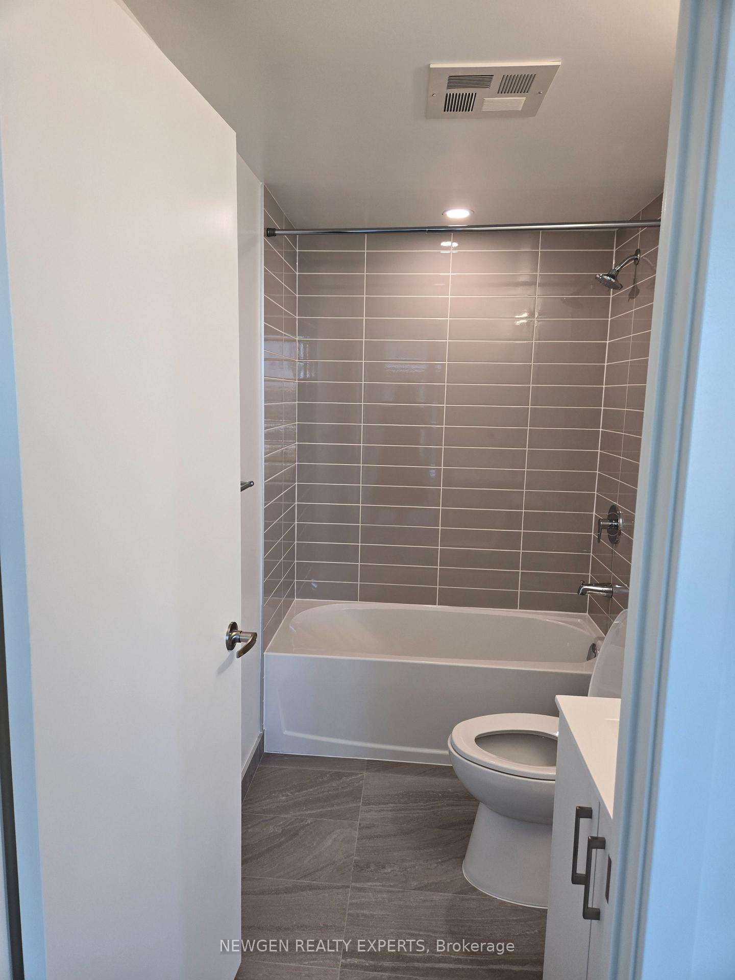 Photo 19 of Unit 1104, 4010 Eglinton Avenue W, Etobicoke, Humber Heights — HOMEH