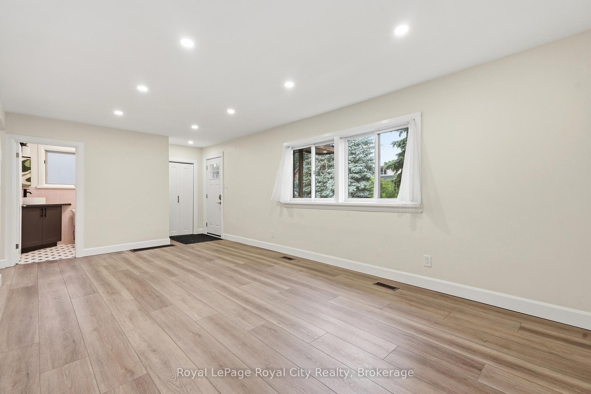 Photo 9 of 55 Stevenson Street S, Guelph, St. Patrick's Ward — HOMEH