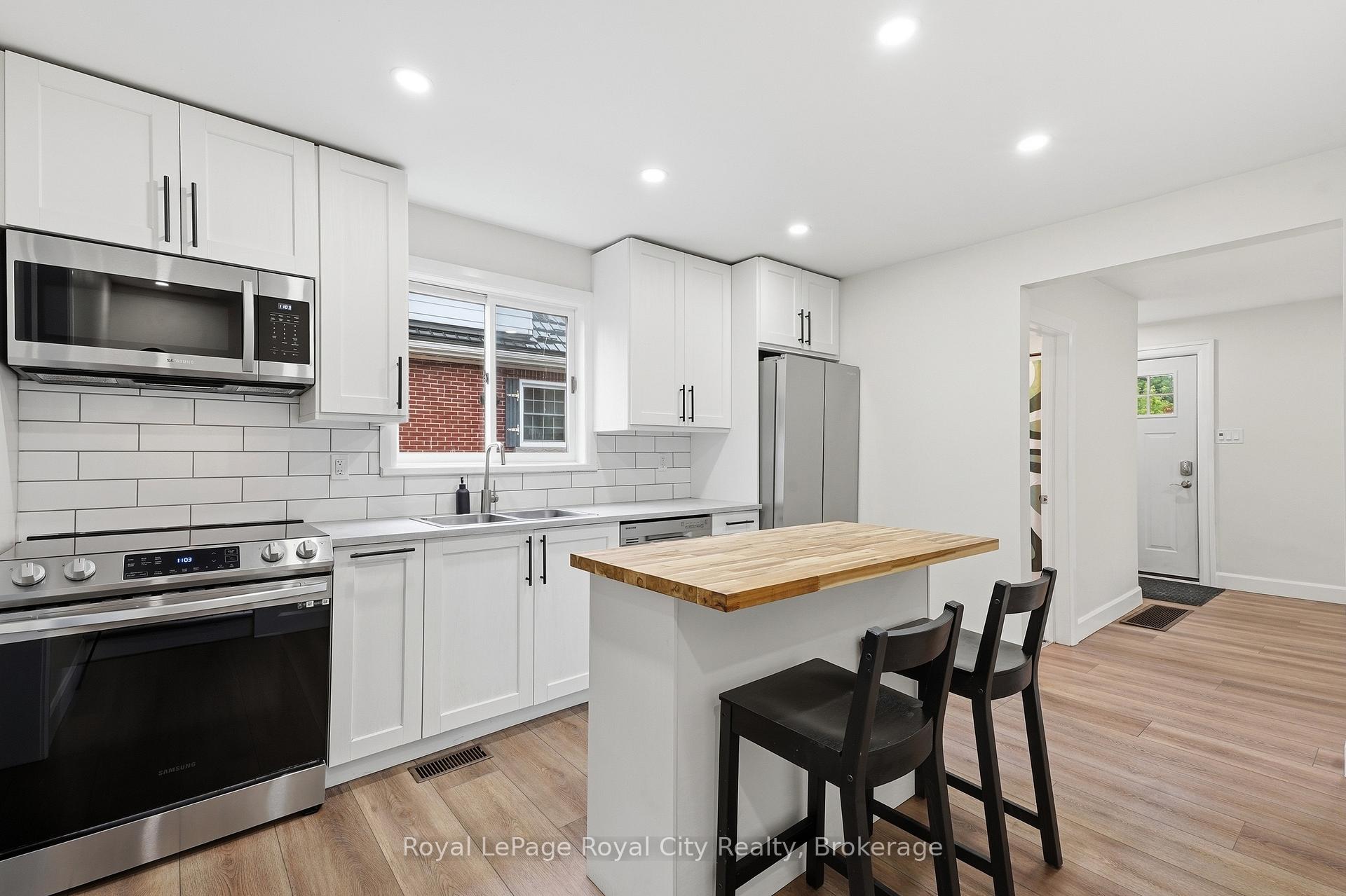 Photo 10 of 55 Stevenson Street S, Guelph, St. Patrick's Ward — HOMEH