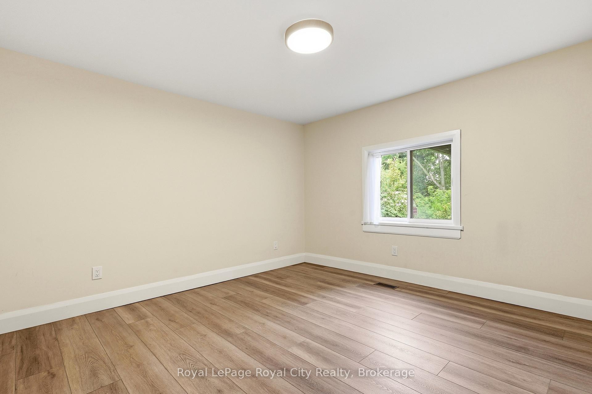 Photo 17 of 55 Stevenson Street S, Guelph, St. Patrick's Ward — HOMEH
