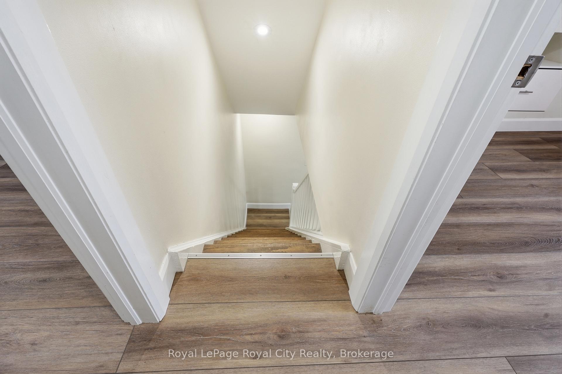Photo 25 of 55 Stevenson Street S, Guelph, St. Patrick's Ward — HOMEH