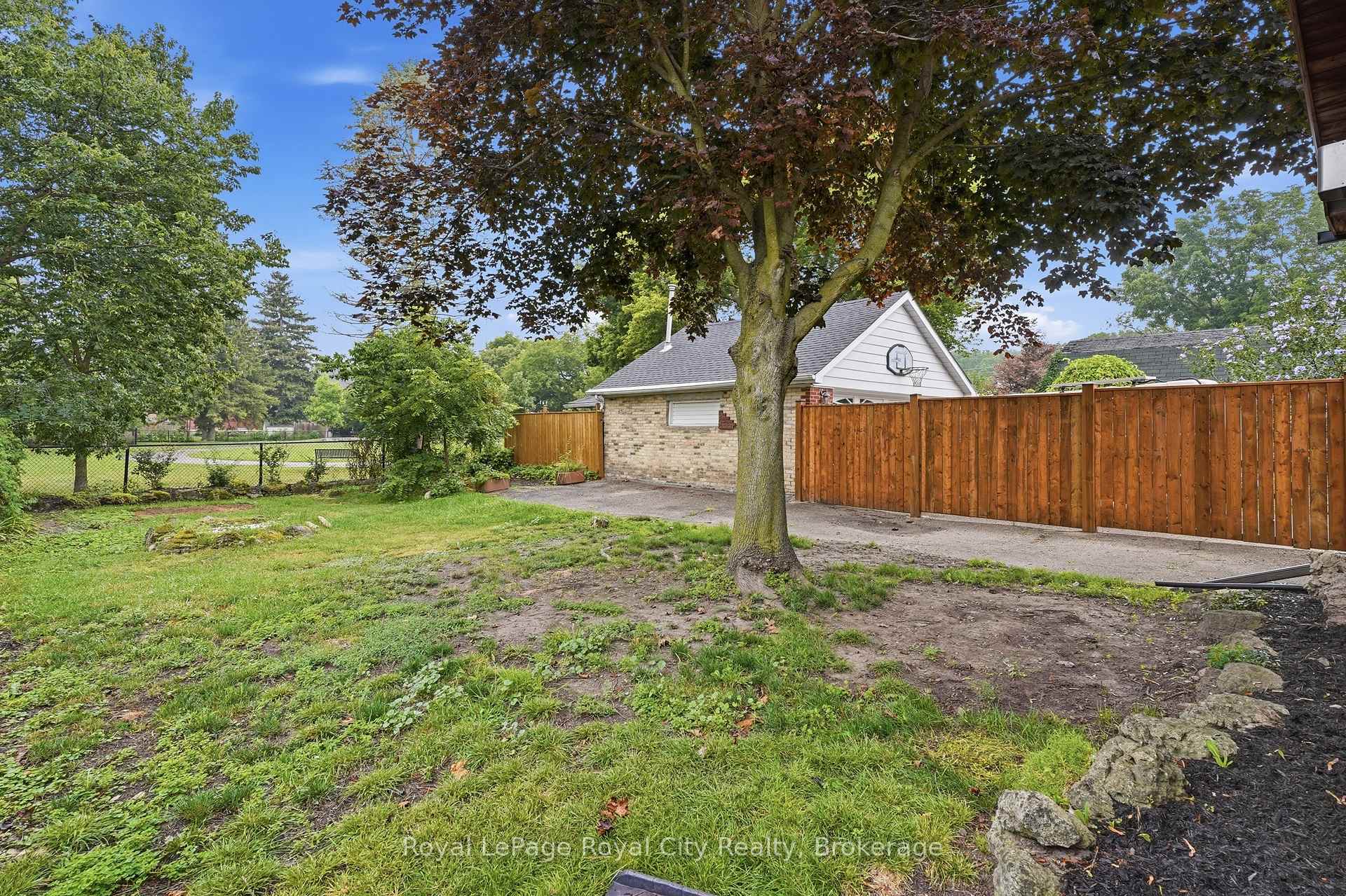 Photo 37 of 55 Stevenson Street S, Guelph, St. Patrick's Ward — HOMEH