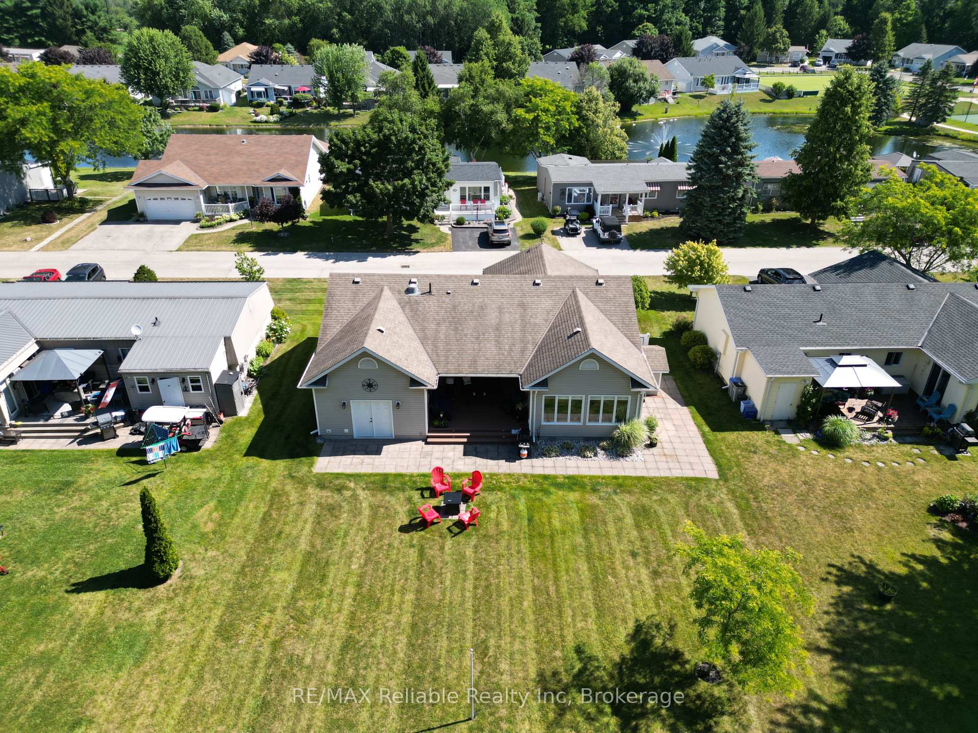 Photo 10 of 347 Shannon Boulevard, South Huron, Stephen — HOMEH