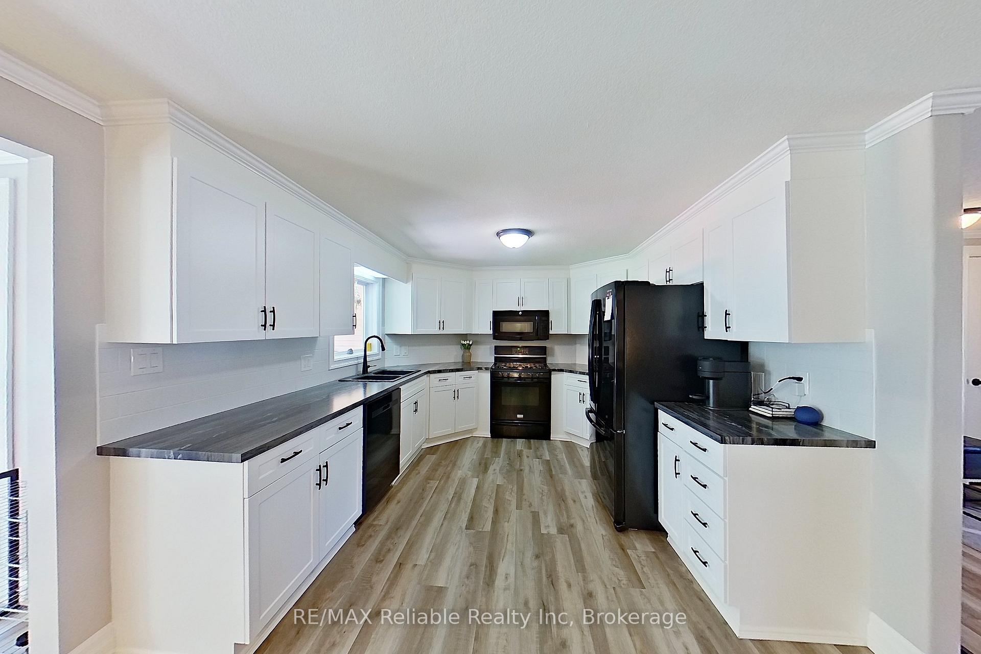 Photo 25 of 347 Shannon Boulevard, South Huron, Stephen — HOMEH