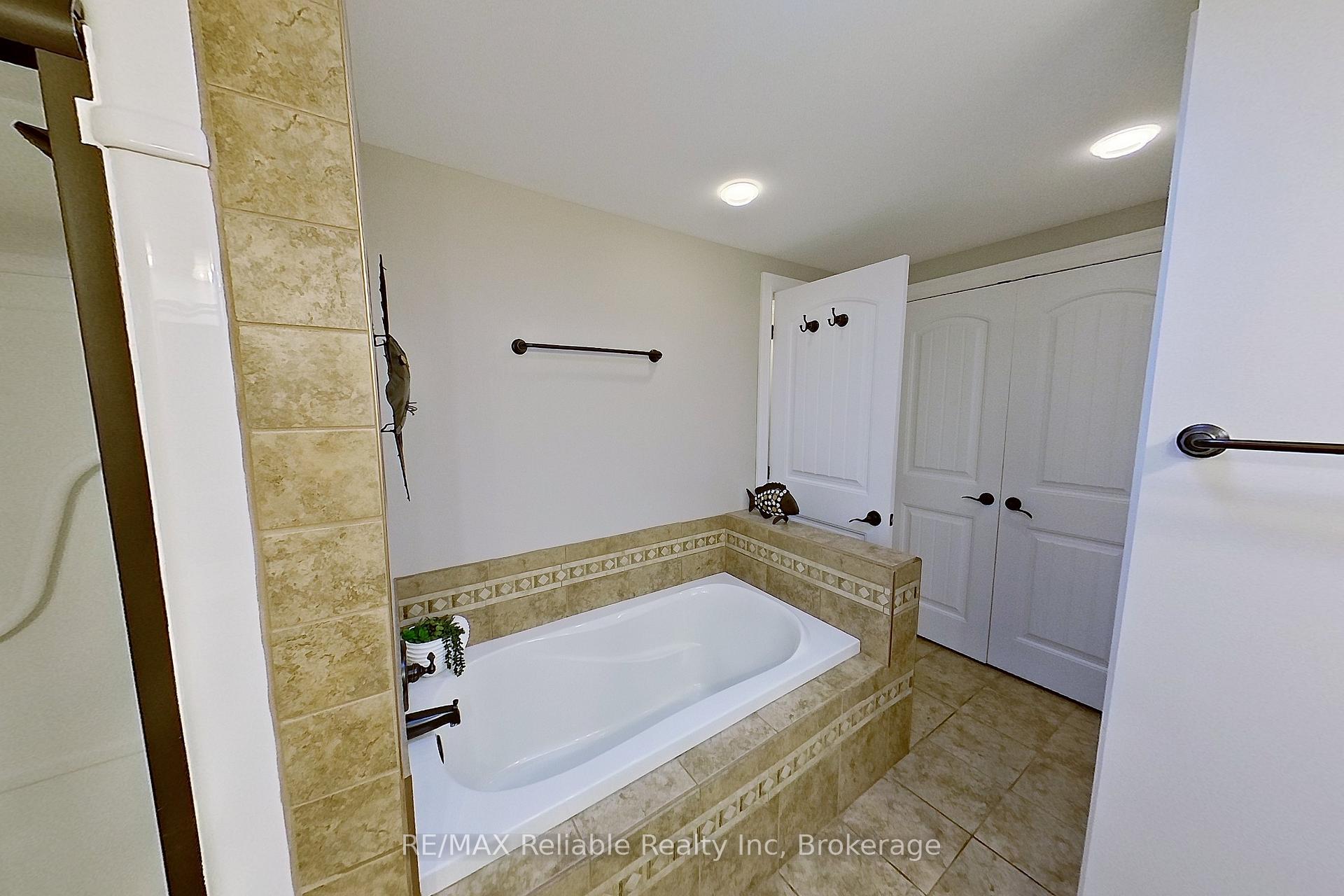 Photo 37 of 347 Shannon Boulevard, South Huron, Stephen — HOMEH