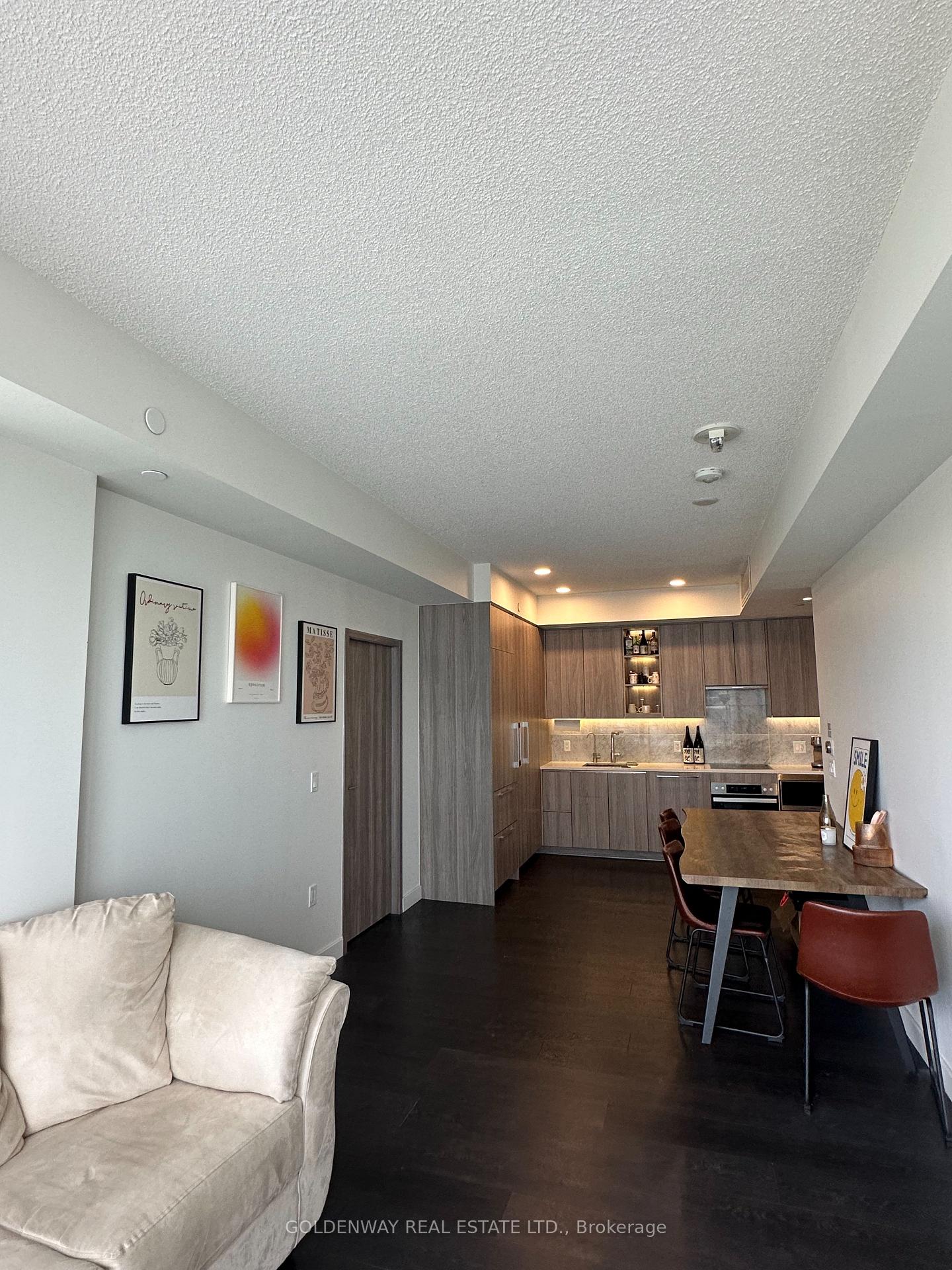 Photo 4 of 85 McMahon Drive, North York, Bayview Village — HOMEH