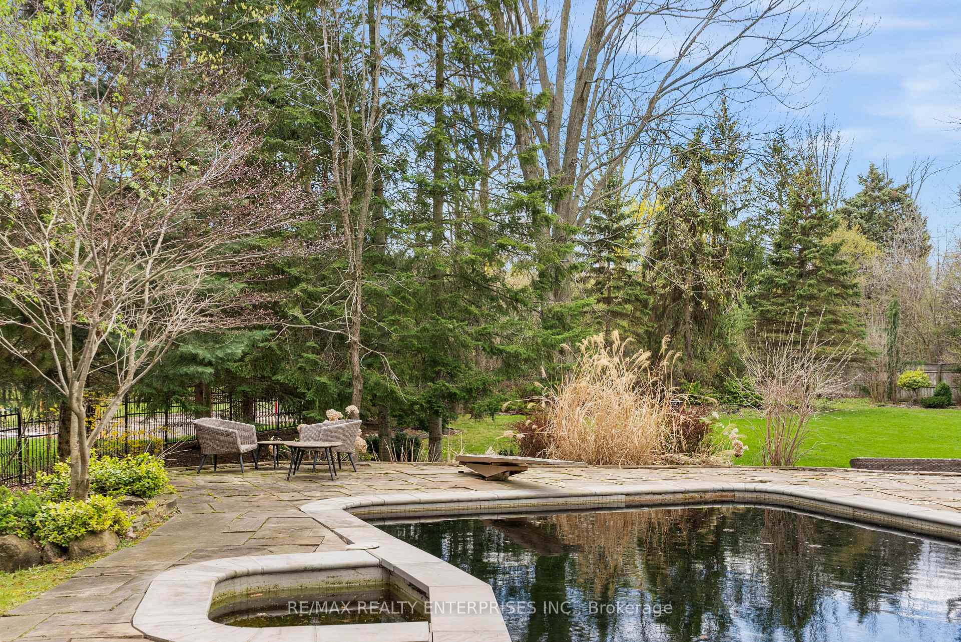 Photo 81 of 2154 Oneida Crescent, Mississauga, Erindale — HOMEH