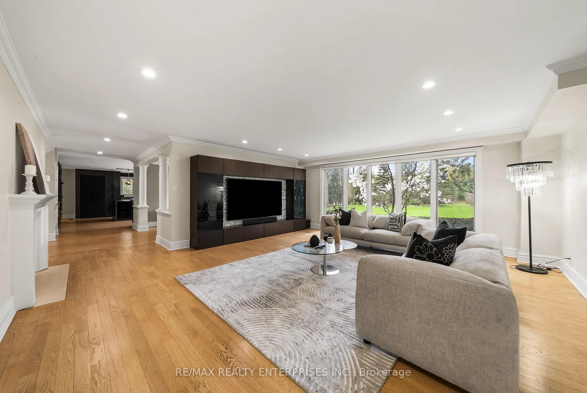 Photo 32 of 2154 Oneida Crescent, Mississauga, Erindale — HOMEH