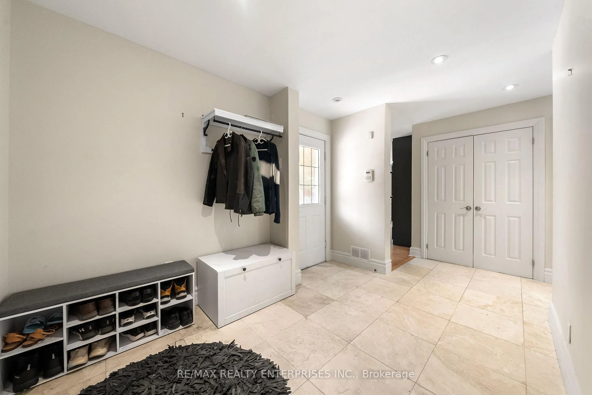 Photo 38 of 2154 Oneida Crescent, Mississauga, Erindale — HOMEH