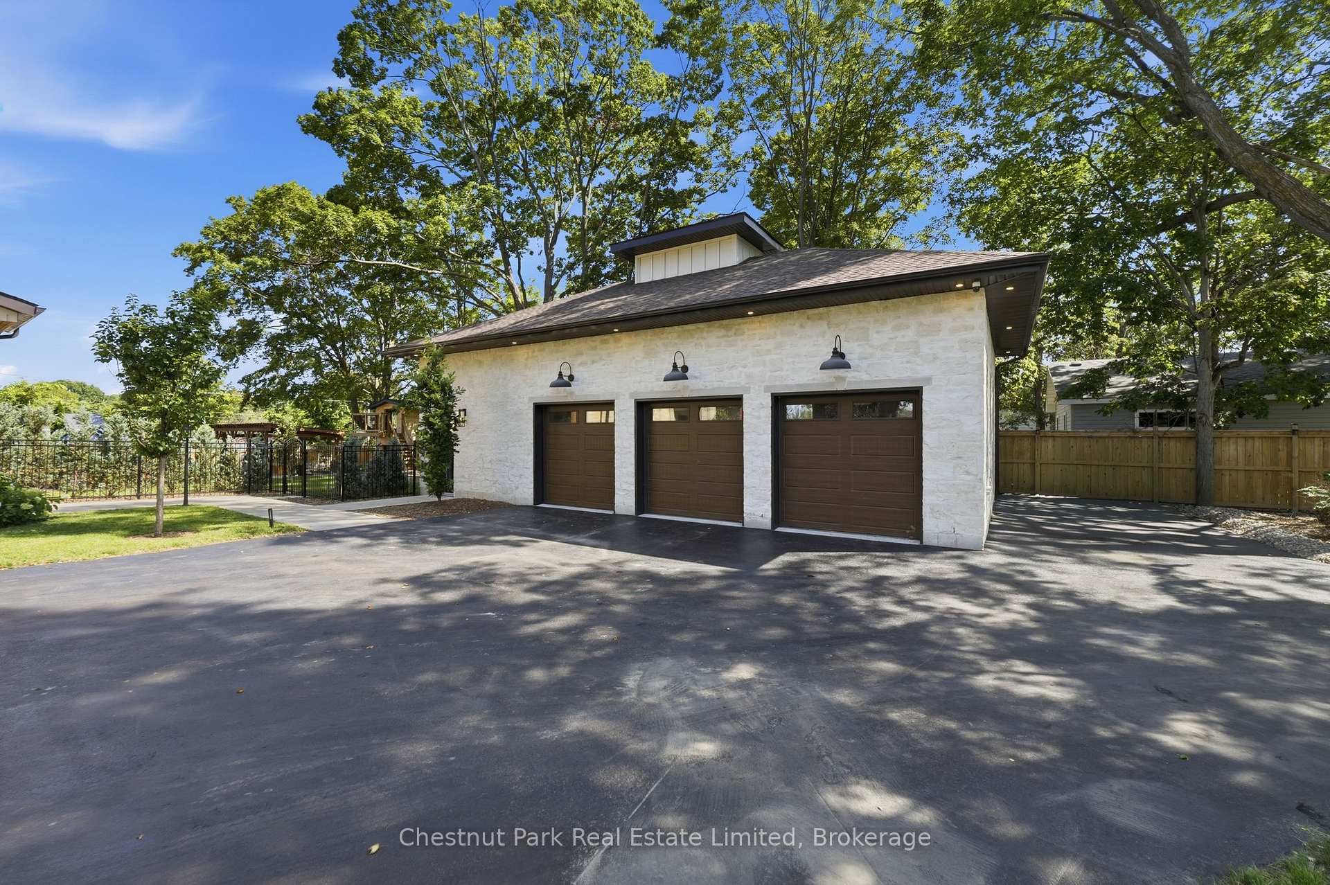 Photo 45 of 88 Bridge Street, Prince Edward County, Picton Ward — HOMEH